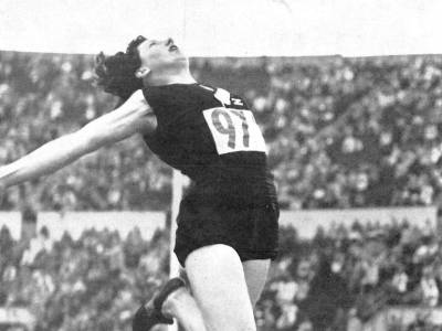 Yvette Corlett