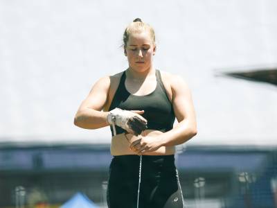 Hammertime – Bruce ready to crack Olympic qualifier