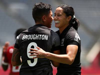 NZ women survive sevens thriller