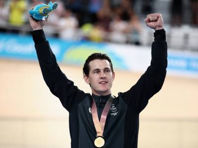 Sam Webster brings down curtain on glittering track cycling career