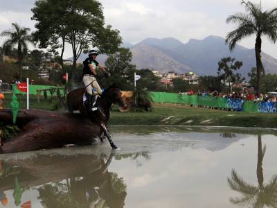 Todd leads equestrian fightback