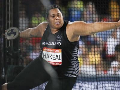 Second fourth placing for discus thrower